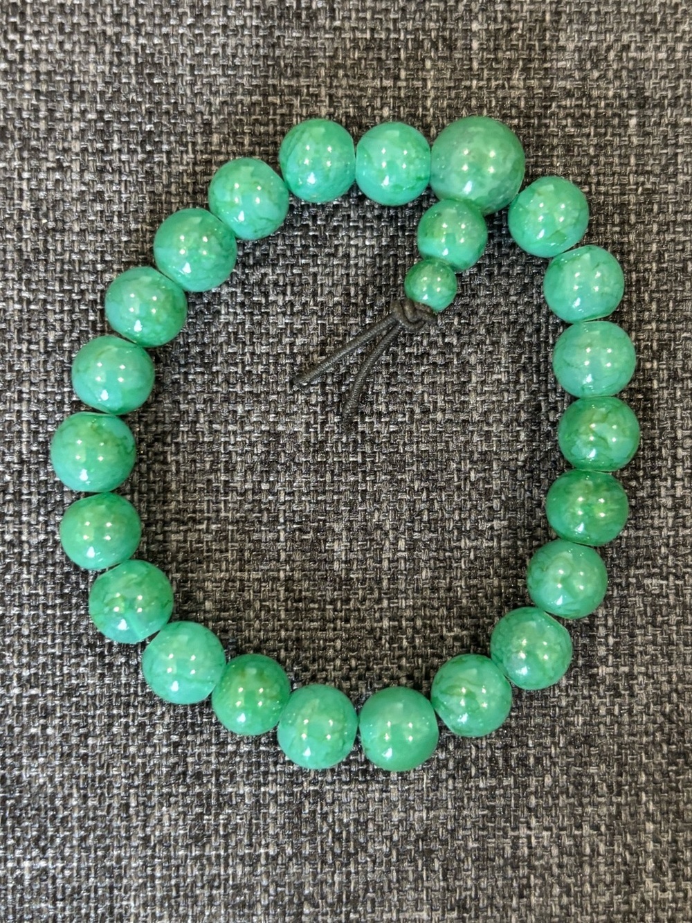 Bracelet | Green Stone Beads | Stretchy Band | OS | EUC